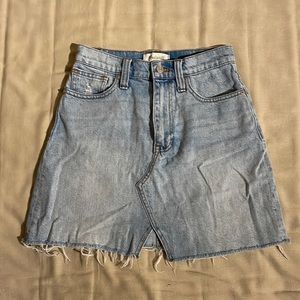 NWOT Madewell Distressed Denim Skirt